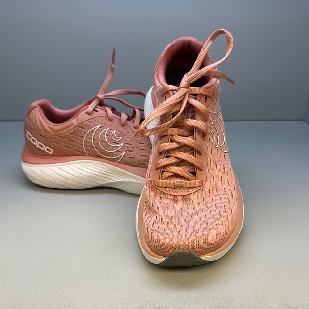 Women's Topo Athletic Shoes